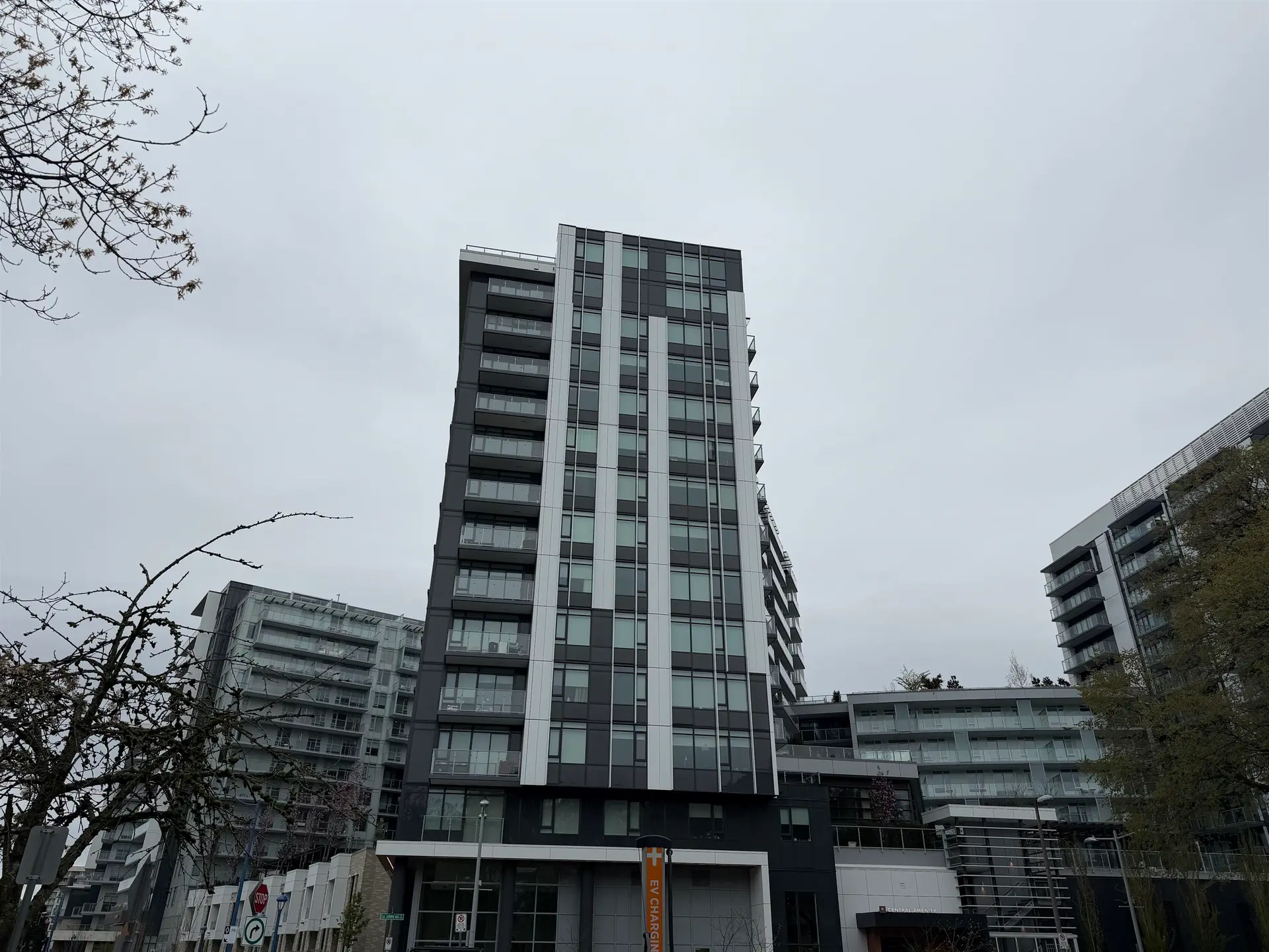 #1201 6808 Minoru Boulevard