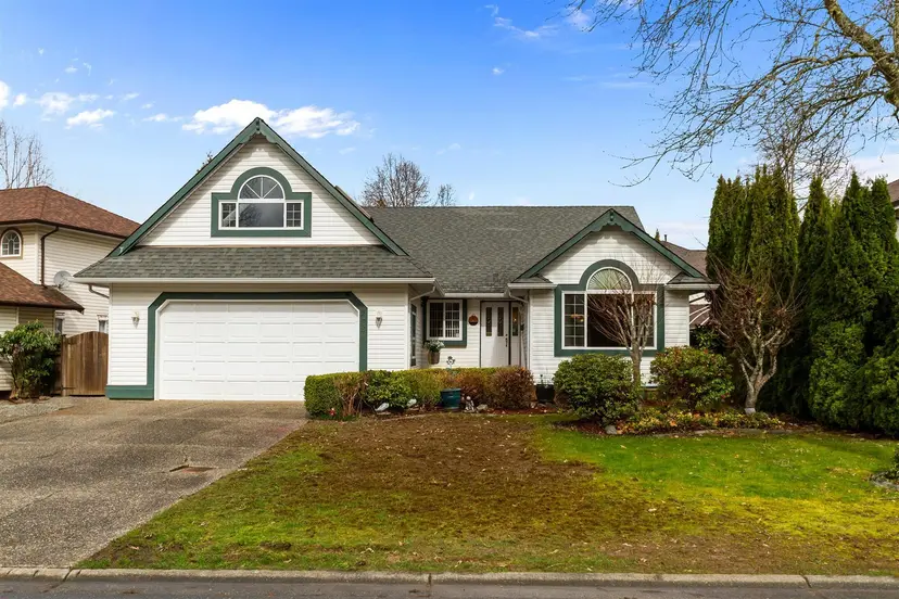 Property at ••• 89b Avenue, Langley, BC