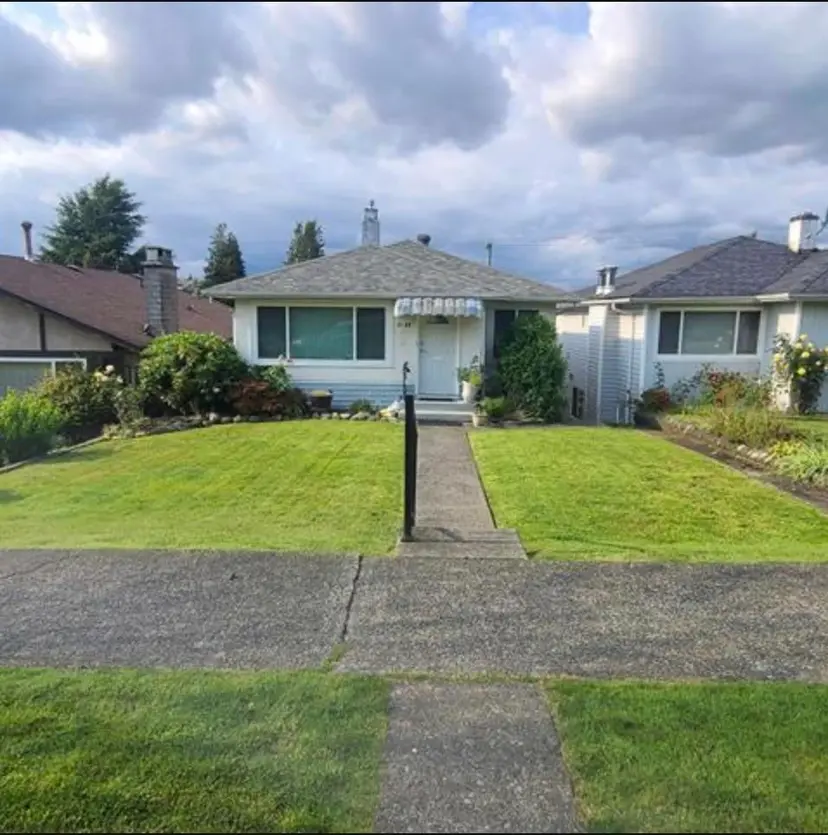 Property at 3155 E 14th Avenue, Vancouver, BC