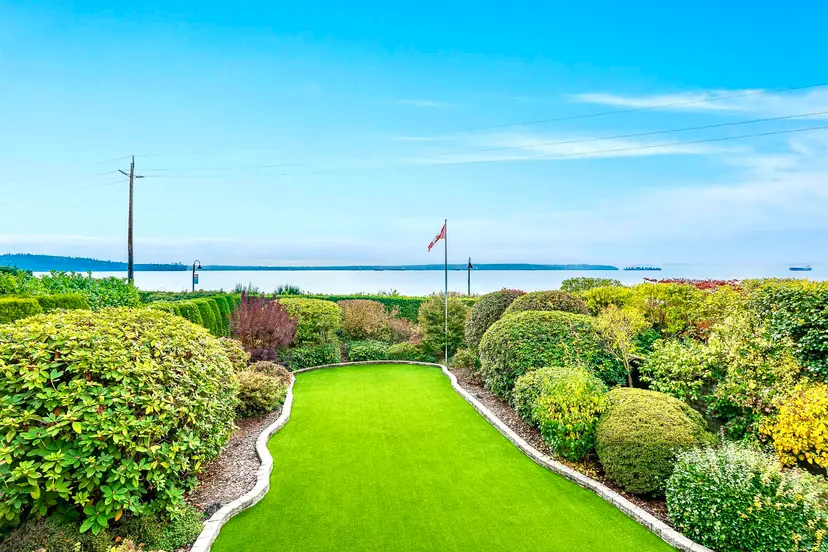 Property at ••• Bellevue Avenue, West Vancouver, BC