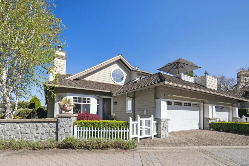Property at ••• Alderfeild Place, West Vancouver, BC