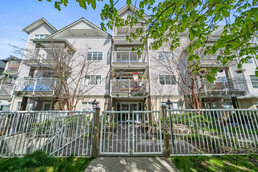 Property at ••• E 10th Avenue, Vancouver, BC