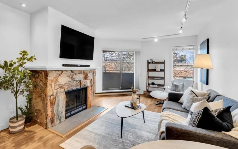 Property at ••• W 10th Avenue, Vancouver, BC
