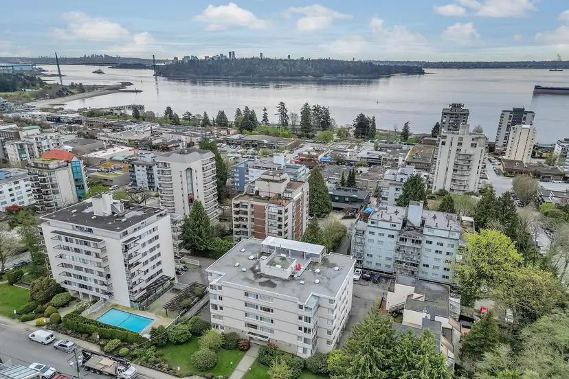 Property at ••• Esquimalt Avenue, West Vancouver, BC