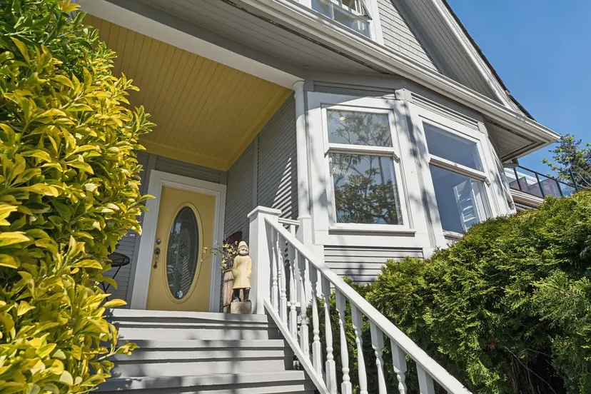 Property at ••• E 2nd Street, North Vancouver, BC