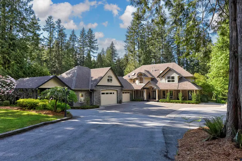 Property at ••• 128 Crescent, Maple Ridge, BC