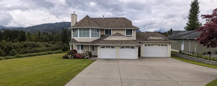 Property at 34051 York Avenue, Mission, BC