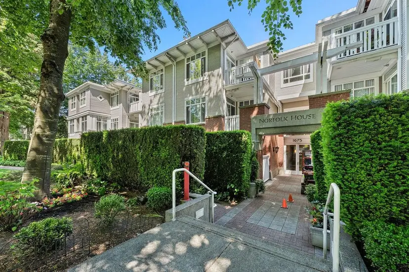 Property at ••• W 10th Avenue, Vancouver, BC