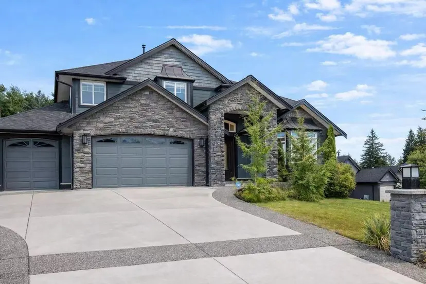 Property at ••• 124 Avenue, Maple Ridge, BC