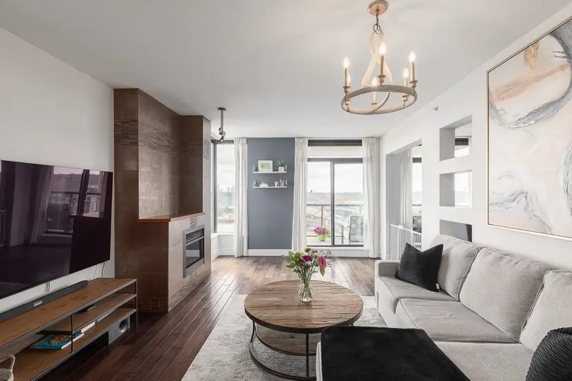 Property at ••• E Royal Avenue, New Westminster, BC