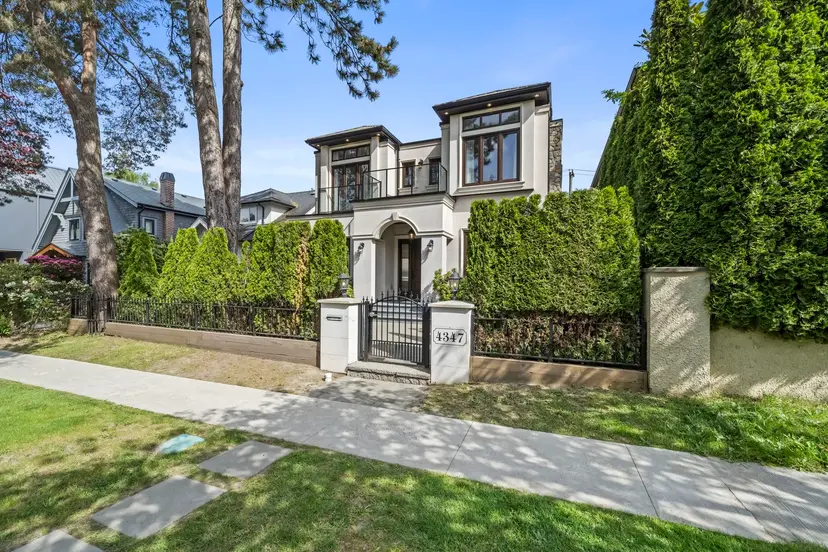 Property at ••• W 9th Avenue, Vancouver, BC