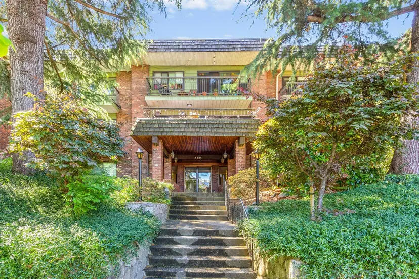 Property at ••• E 5th Avenue, Vancouver, BC