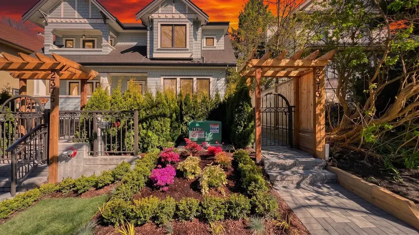 Property at ••• W 7th Avenue, Vancouver, BC