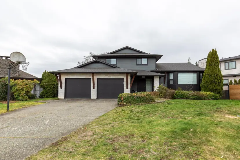 Property at ••• W 115b Avenue, Pitt Meadows, BC