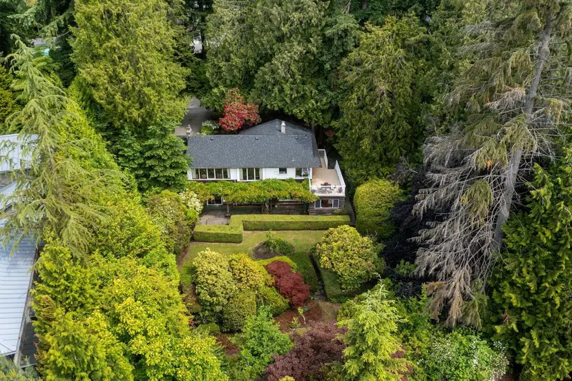 Property at ••• Rosebery Avenue, West Vancouver, BC