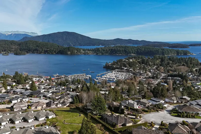 Property at 503 Eaglecrest Drive, Gibsons, BC
